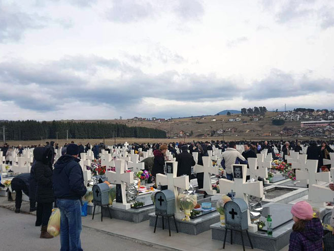 Sokolac - Vojničko spomen groblje - Foto: SRNA