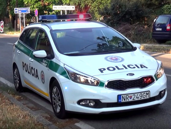 Slovačka policija (Foto: http://pink.rs) - 