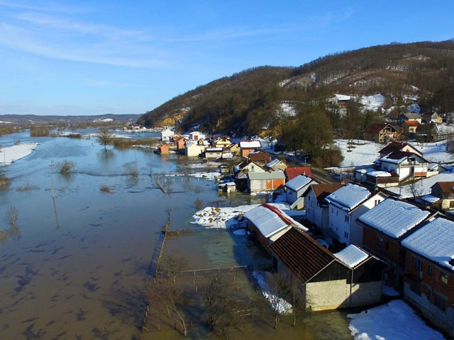 Kostajnica - poplave (Foto: www.kostajnica.com) - 
