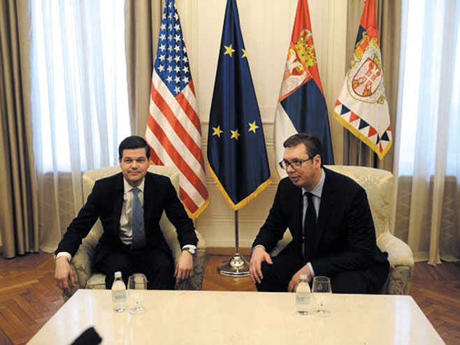 Aleksandar Vučić  i Ves Mičel (foto:N. Skenderija) - 