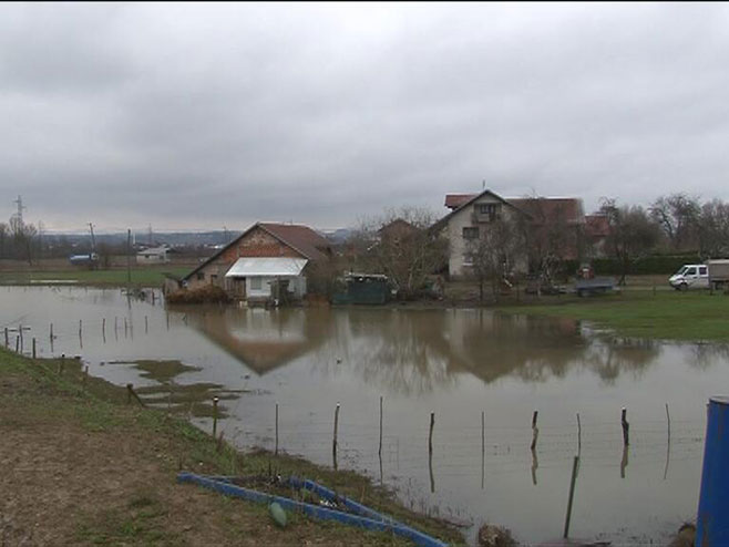 Poplave u Kozarskoj Dubici (foto:rtv-kd.com) - 