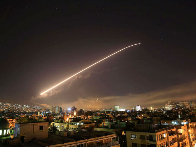 Damask raketiranje (AP Photo/Hassan Ammar) - 