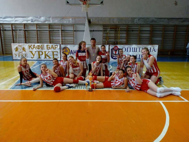 Ženski odbojkaški klub "Crvena zvijezda" iz Obudovca - Foto: SRNA