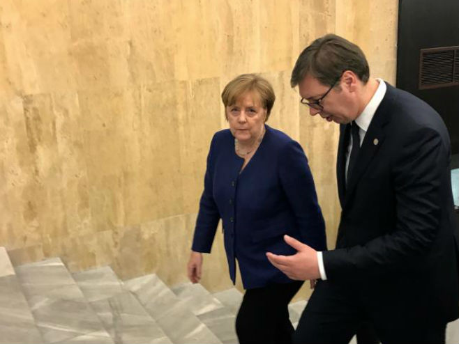 Sastanak Vučuć-Merkel - Foto: TANЈUG