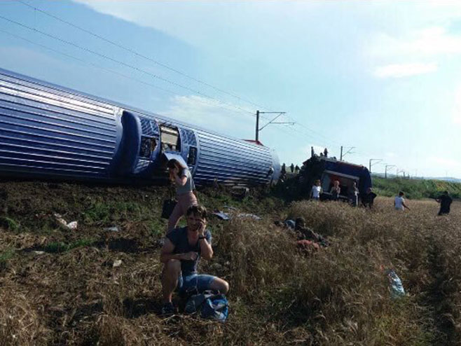 Turska -  nesreća voza (Foto: twitter.com) - 