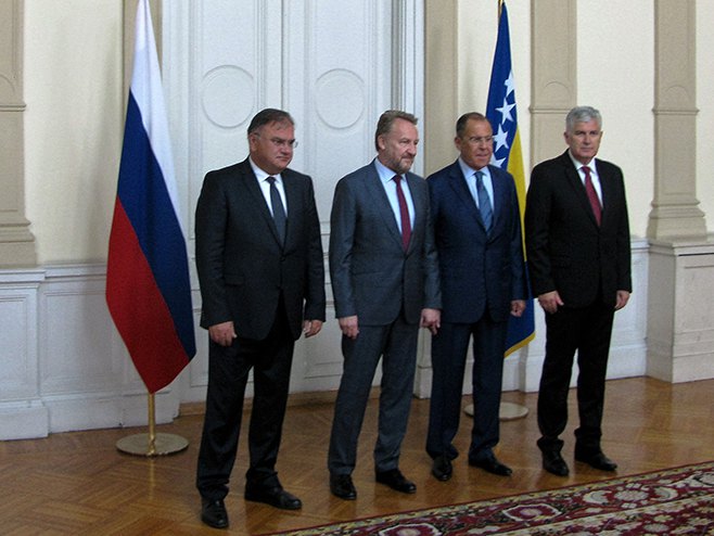 Lavrov sa članovima Predsjedništva BiH - Foto: SRNA