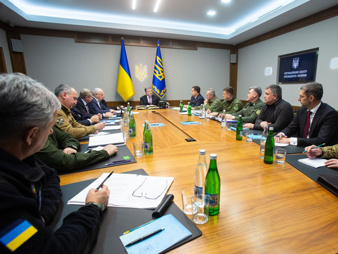 Sastanak vojnog vrha Ukrajine (foto: twitter.com/poroshenko) - 