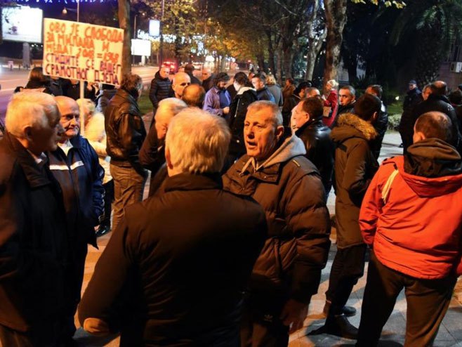 Protesti pristalica DF-a u Podgorici (foto: vijesti.me) - 