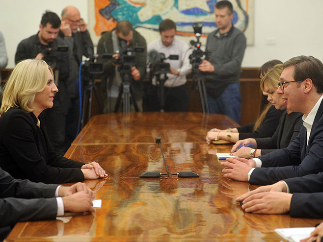 Cvijanović i Vučić - Foto: RTRS