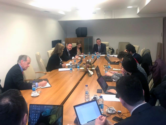 Petričević na sastanku sa predstavnicima Svjetske banke - Foto: SRNA