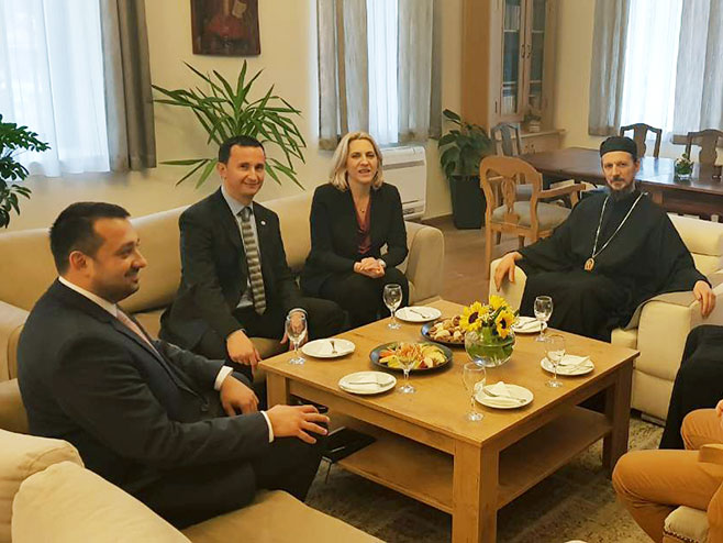 Predsjednica Cvijanović u posjeti Eparhiji zahumsko-hercegovačkoj - Foto: RTRS