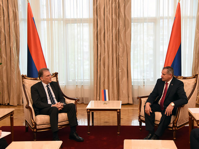 Višković sa ambasadorom Grčke - Foto: RTRS