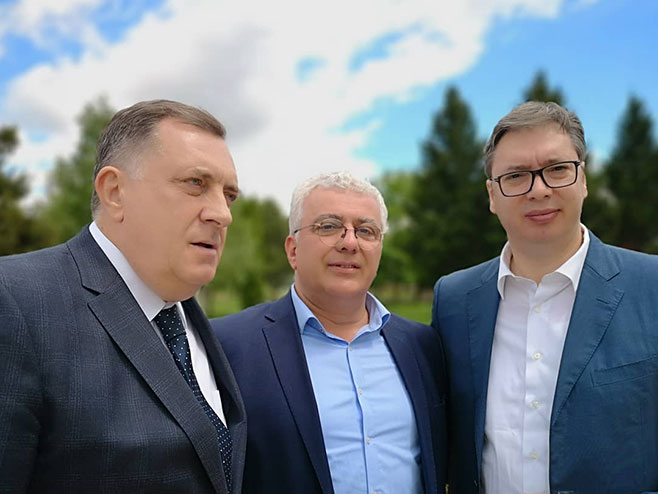 Dodik, Mandić, Vučić - Foto: RTRS