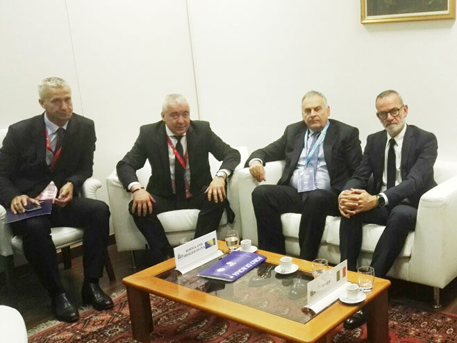 Ćulum sa rukovodiocima Direktorata za borbu protiv terorizma Policije Italije - 
