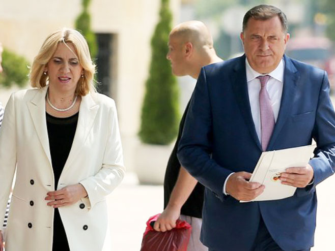 Željka Cvijanović i Milorad Dodik (Foto:atvbl) - 