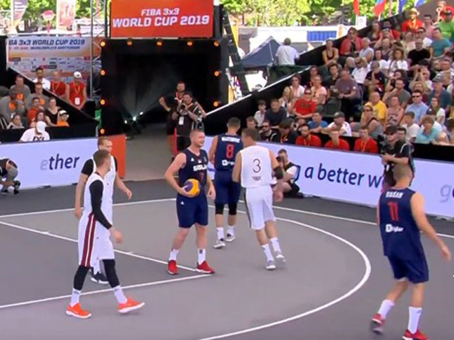 Basketaši Srbije i Letonije (Foto: youtube.com) - 