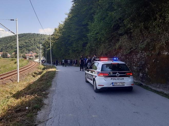 Sarajevska policija kod Hadžića pronašla 224 migranta - Foto: klix.ba