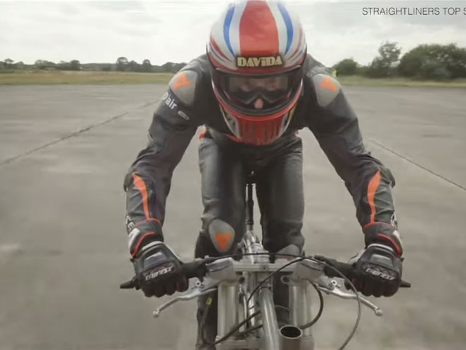 Biciklista razvio brzinu, skoro trista na sat - Foto: Screenshot/YouTube