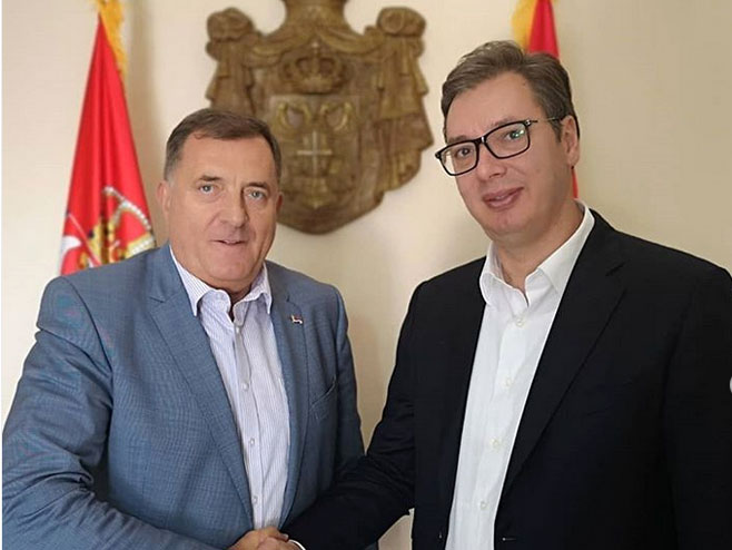 Dodik i Vučić (Foto: instagram.com/ buducnostsrbijeav) - 