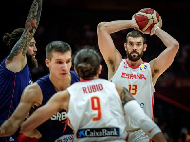 Srbija - Španija (foto: FIBA) - 