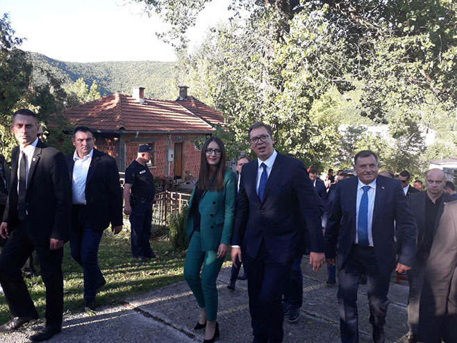 Vučić i Dodik u Drvaru - Foto: RTRS