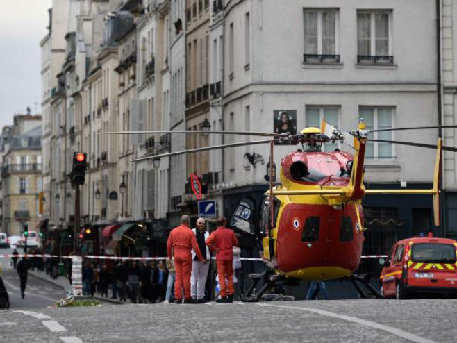 Napad na policajce u Parizu - Foto: AFP/Getty images