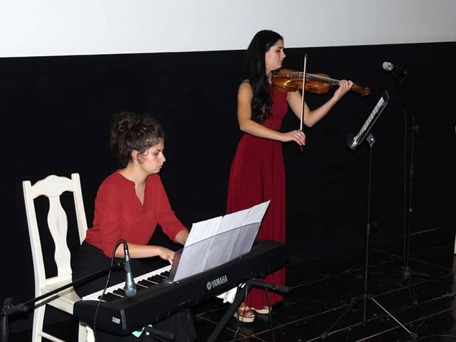 Studenti Muzičke akademije Univerziteta u I. Sarajevu - Foto: SRNA