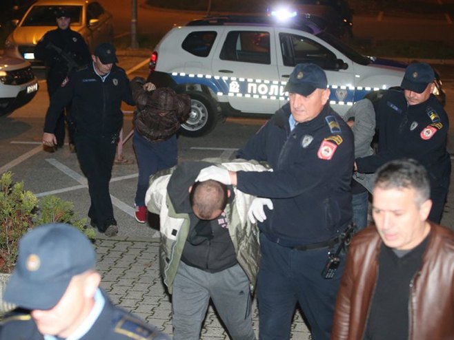 Privođenje osumnjučenih za ubistvo Rolda (Foto: Siniša Pašalić/RAS Srbija) - 