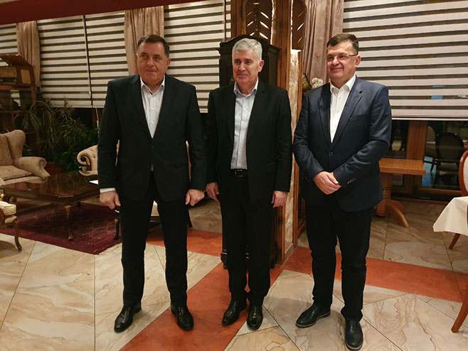 Dodik, Čović, Tegeltija, sastanak u Banjaluci - Foto: RTRS