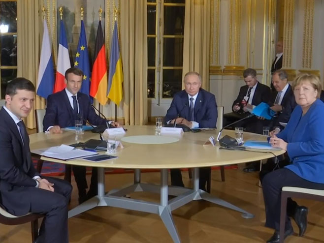 Pariz - prvi susret Putina i Zelenskog - Foto: Screenshot