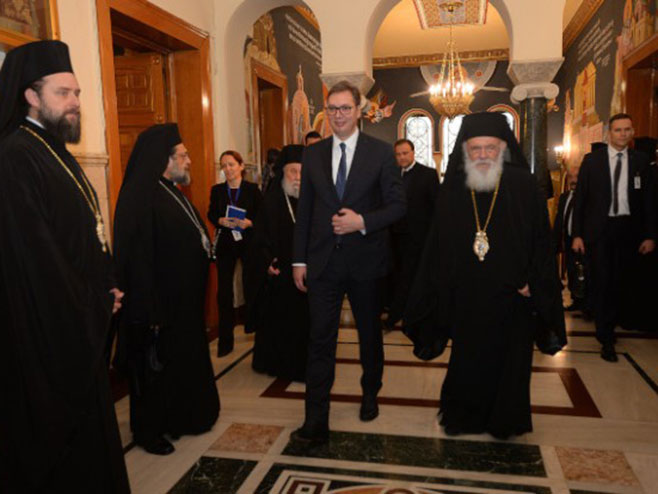 Vučić sa poglavarom grčke crkve (Foto: Predsedništvo Srbije) - 