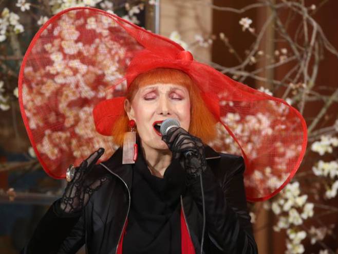 Јosipa Lisac otpjevala kimnu na inauguraciji (Foto: FaH) - 