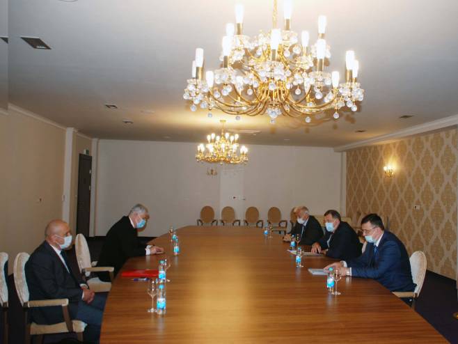 Sastanak delegacija SNSD-a i HDZ-a BiH - Foto: SRNA