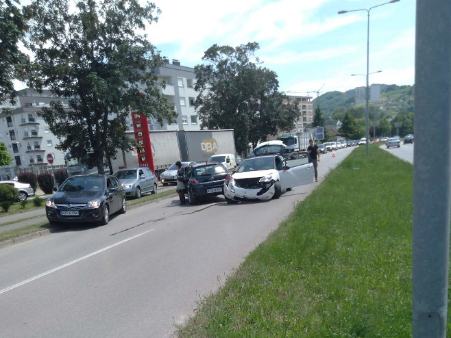 Banja Luka: Saobraćajna nezgoda  na I.Tranzitu - Foto: RTRS