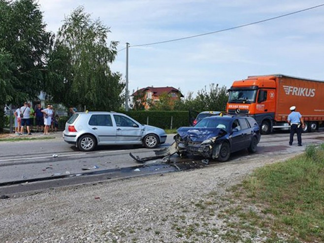 Put Prijedor - Banjaluka: sudar više vozila (Foto:InfoPrijedor) - 