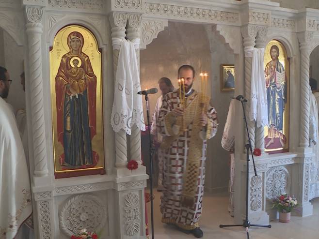 Manastir Rođenja Svetog Јovana Krstitelja u Јasenovcu - parastos - Foto: RTRS
