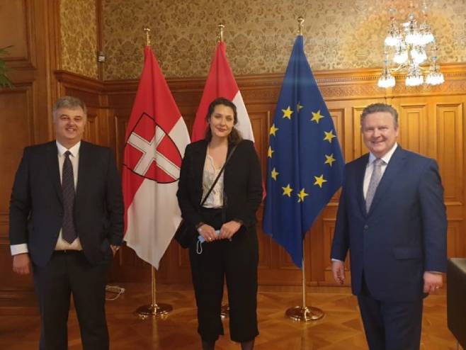 Gradonačelnik Beča sa predstavnicima Portala (foto: dunav.at) - 