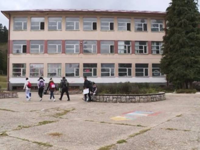 Osnovna škola "Risto Proroković" u Nevesinju - Foto: RTRS