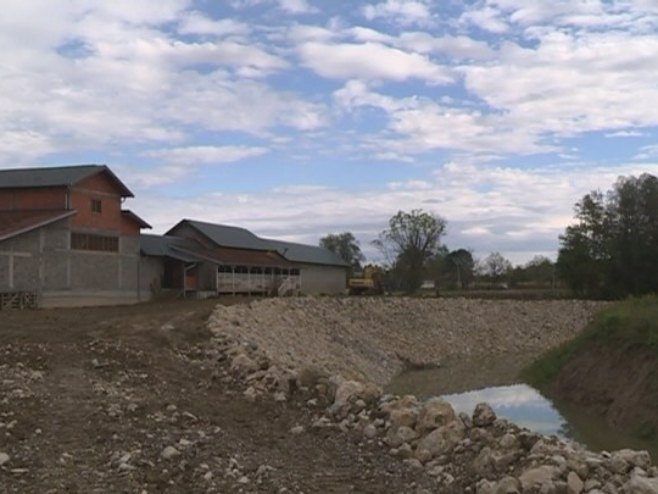 Sanacija rijeke u Lukavacu - Foto: RTRS