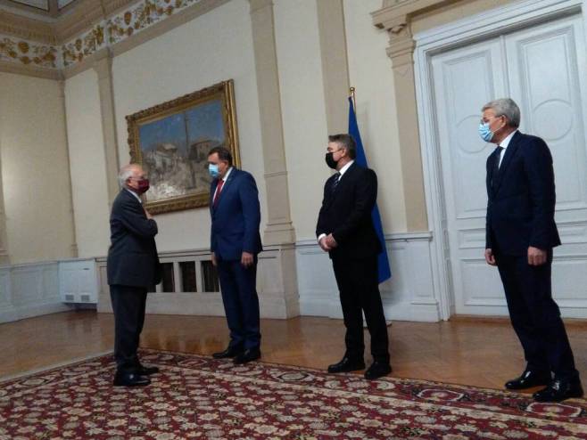 Dodik, Komšić i DŽaferović sa Žozepom Boreljom - Foto: SRNA