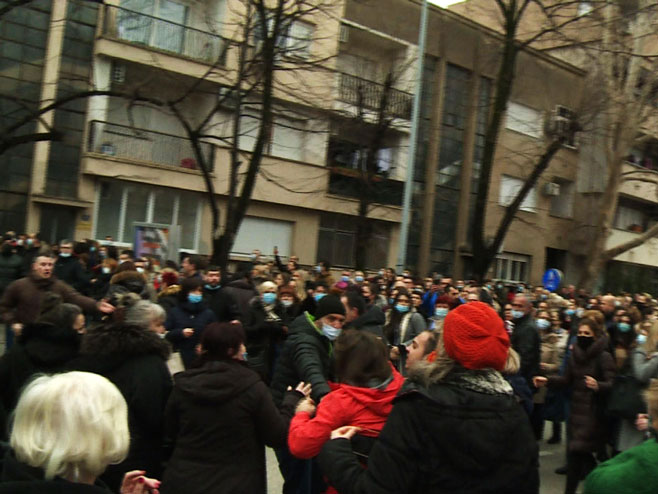 Protest u Mostaru (foto: M. SMAJKIĆ) - 