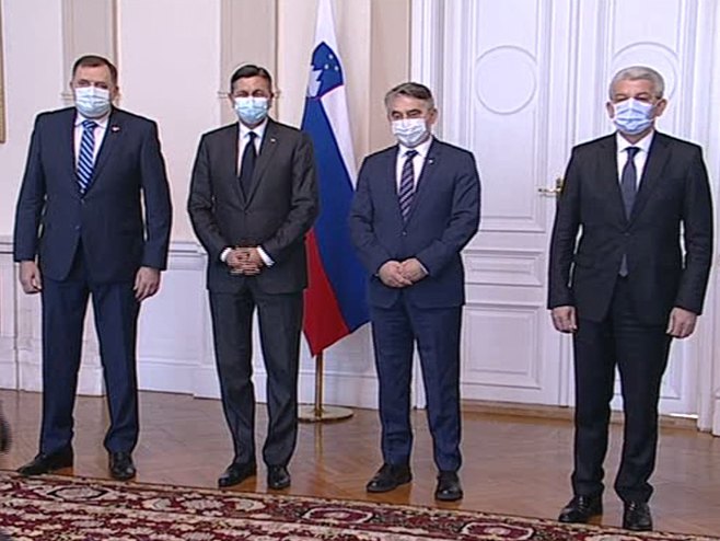 Pahor sa Dodikom, Komšićem i DŽaferovićem - Foto: RTRS