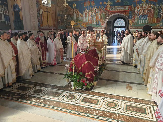 Pomen episkopu Atanasiju (Foto: eparhija-zahumskohercegovacka.com) - 