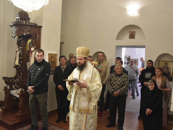 Episkop Sergije u Manastiru Rmanj (Foto: eparhijabihackopetrovacka.org) - 