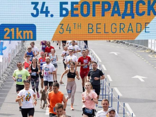Završen 34. Beogradski maraton (Foto:  TANjUG/Dragan Kujundžić) - 