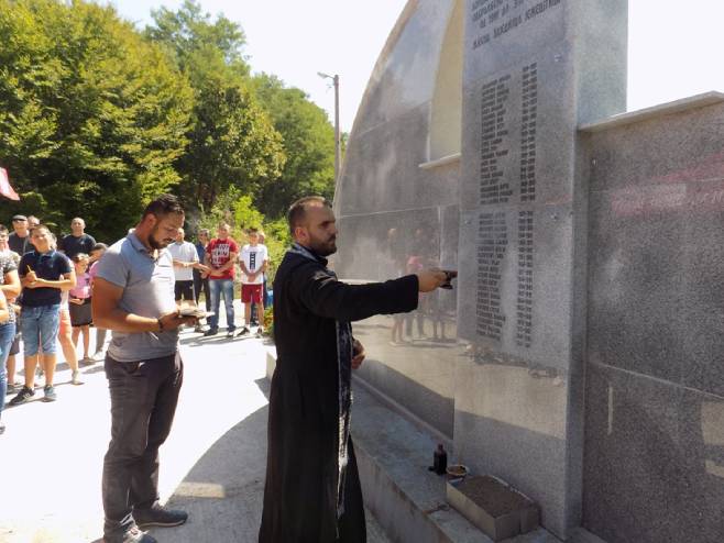 U Bratuncu parastos za 20 ubijenih Srba iz naselja Hranča U Bratuncu parastos za 20 ubijenih Srba iz naselja Hranča