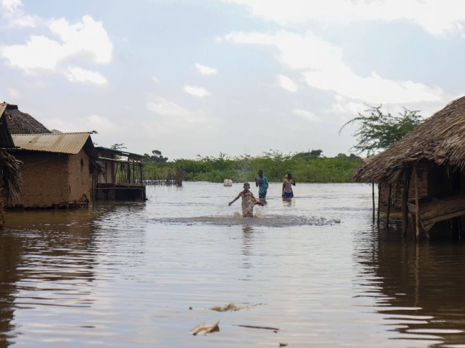 Poplava u Keniji (Foto:  EPA-EFE/STRINGER) - 