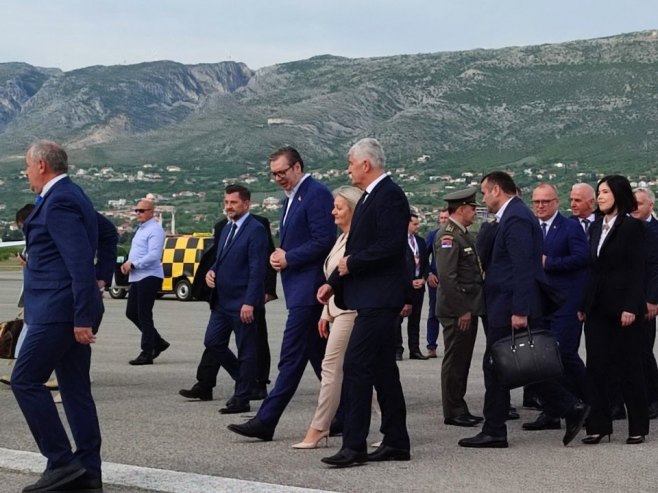 Vučić stigao u Mostar - Foto: RTRS