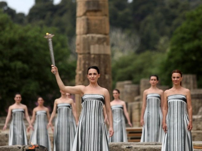 U drevnoj Olimpiji upaljen olimpijski plamen, do 26. aprila biće u Grčkoj