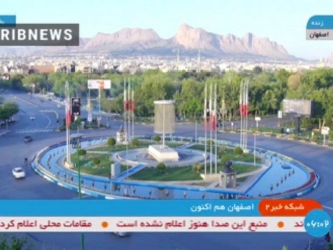 Snimak ekrana iranske državna televizije koji prikazuje grad Isfahan nakon eksplozije (Foto: EPA-EFE/IRANIAN STATE TV (IRIB)) - 